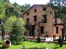 Hotel de Montaña Cueva Ahumada