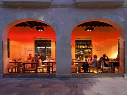Plaza Vieja Hotel & Lounge