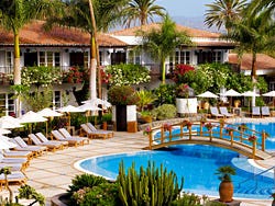 Seaside Grand Hotel Residencia