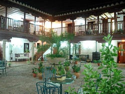 Posada Los Caballeros