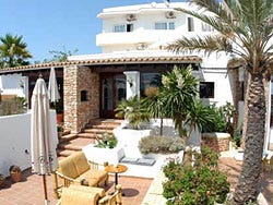 Hostal Illes Pitiuses