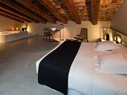Caro Hotel